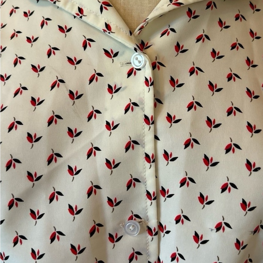 American Apparel Tie Front Cropped Button Down Shirt - Picture 4 of 8